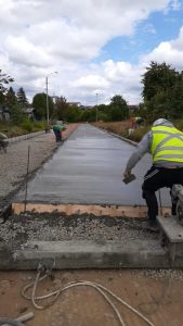 Lee más sobre el artículo Vecinos del sector barrio sur de  Loncoche logran pavimentación de sus calles.
