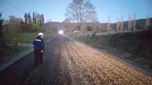Lee más sobre el artículo Caminos rurales siguen en prioridad para concejo municipal.