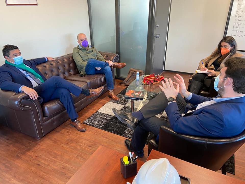 En este momento estás viendo ALCALDE ALEXIS PINEDA RUIZ, SOSTIENE IMPORTANTE REUNIÓN DE TRABAJO CON GOBERNADOR REGIONAL.