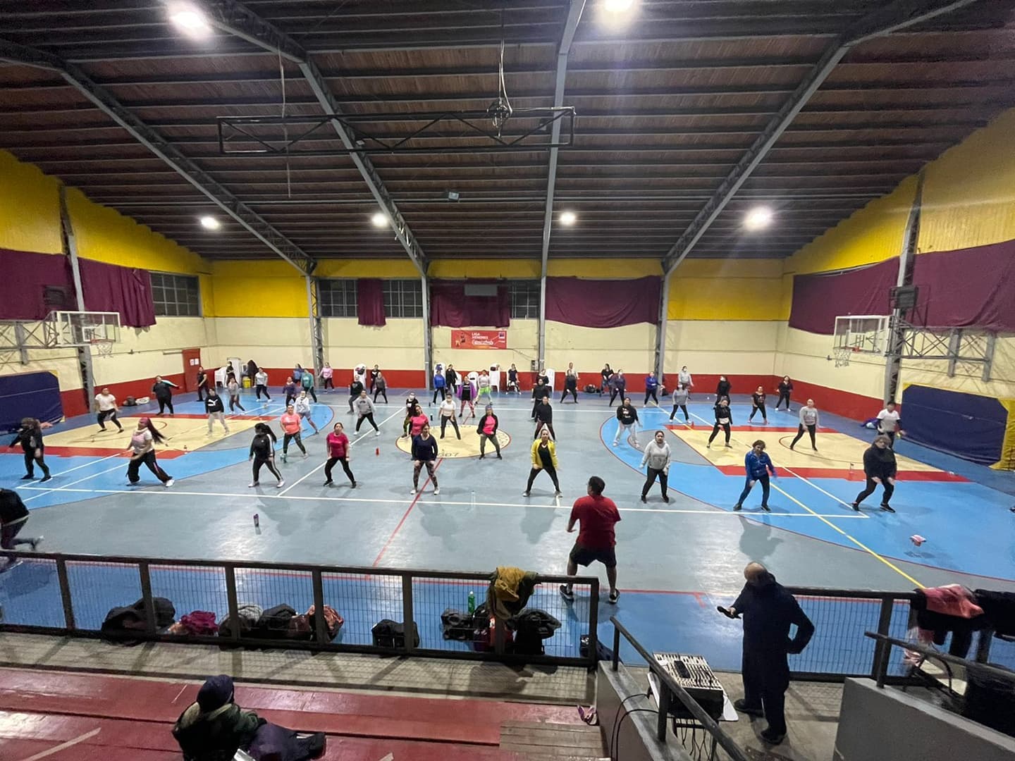 En este momento estás viendo YA ESTÁN EN PLENO FUNCIONAMIENTO NUESTROS ESPACIOS DEPORTIVOS!!! #eldeporteenloncochesemueve