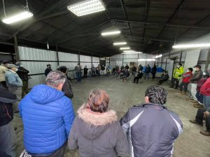 Lee más sobre el artículo ALCALDE SE REUNE EN TERRENO CON VECINOS DE QUESQUECHAN.