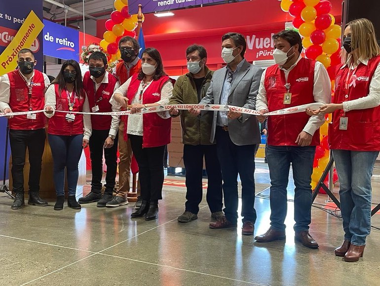 Lee más sobre el artículo MUNICIPIO DE LONCOCHE DA LA BIENVENIDA A NUEVO SUPERMERCADO, POTENCIANDO ASÍ LA FUENTE LABORAL LOCAL.