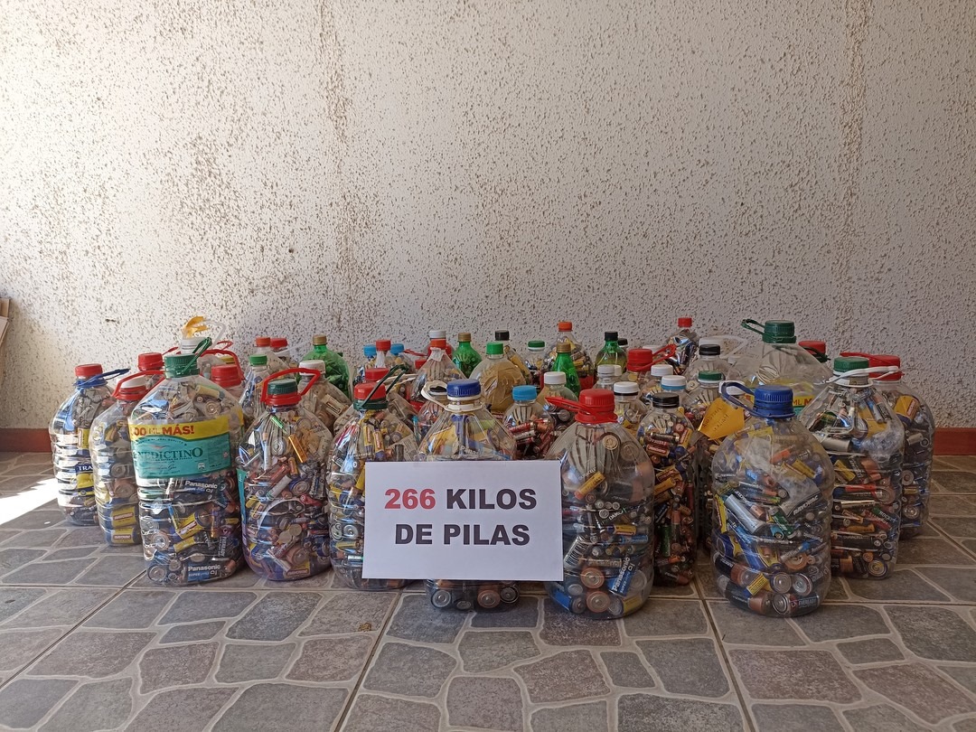 Lee más sobre el artículo TODO UN ÉXITO RESULTÓ LA CAMPAÑA «RECOPILA TU PILA».