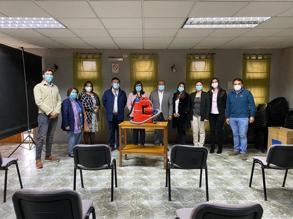 En este momento estás viendo MUNICIPIO ENTREGA EQUIPOS NEBULIZADORES A ESTABLECIMIENTOS EDUCACIONALES DE LA COMUNA.