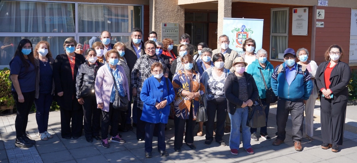 En este momento estás viendo REALIZAN CAMBIO DE MANDO EN UNIÓN COMUNAL DE ADULTOS MAYORES.
