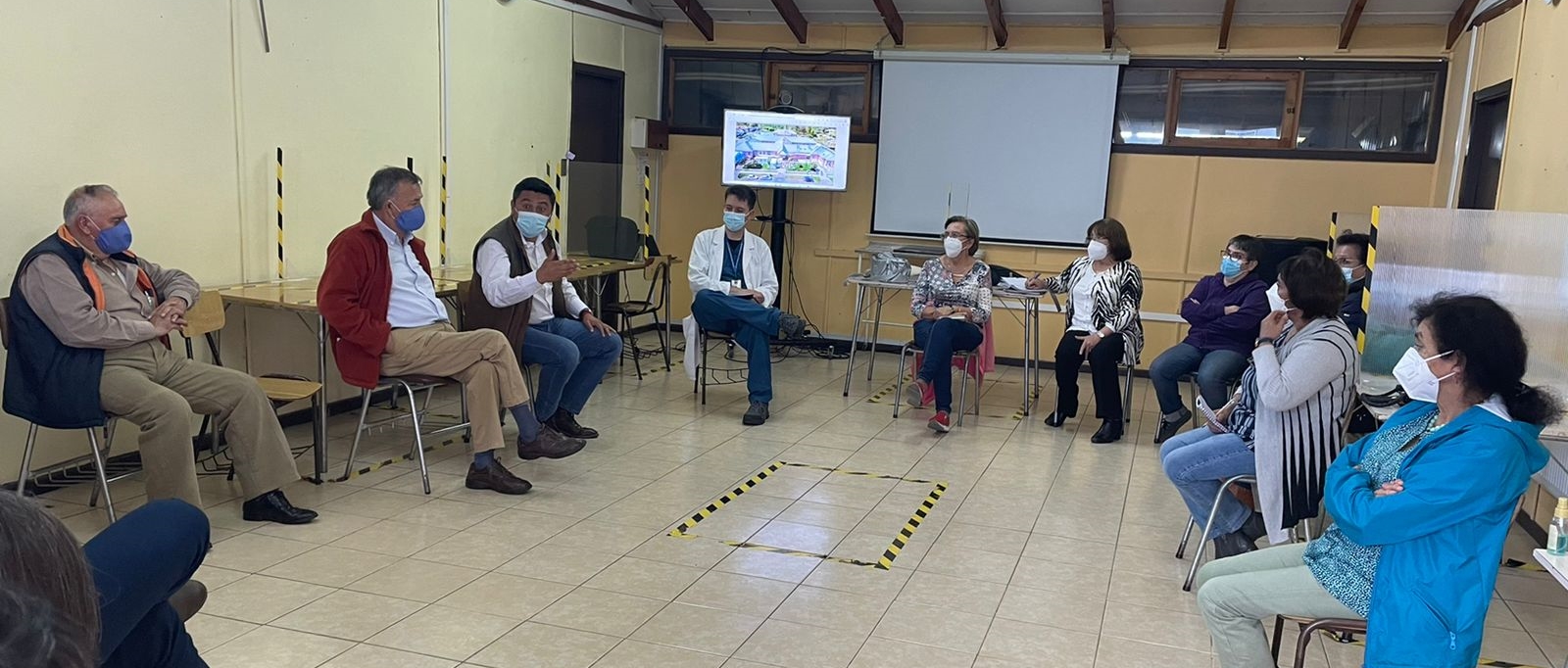 En este momento estás viendo ALCALDE ABORDA CON CONSEJO DE SALUD SITUACIÓN DE PROYECTO DE NUEVO HOSPITAL.