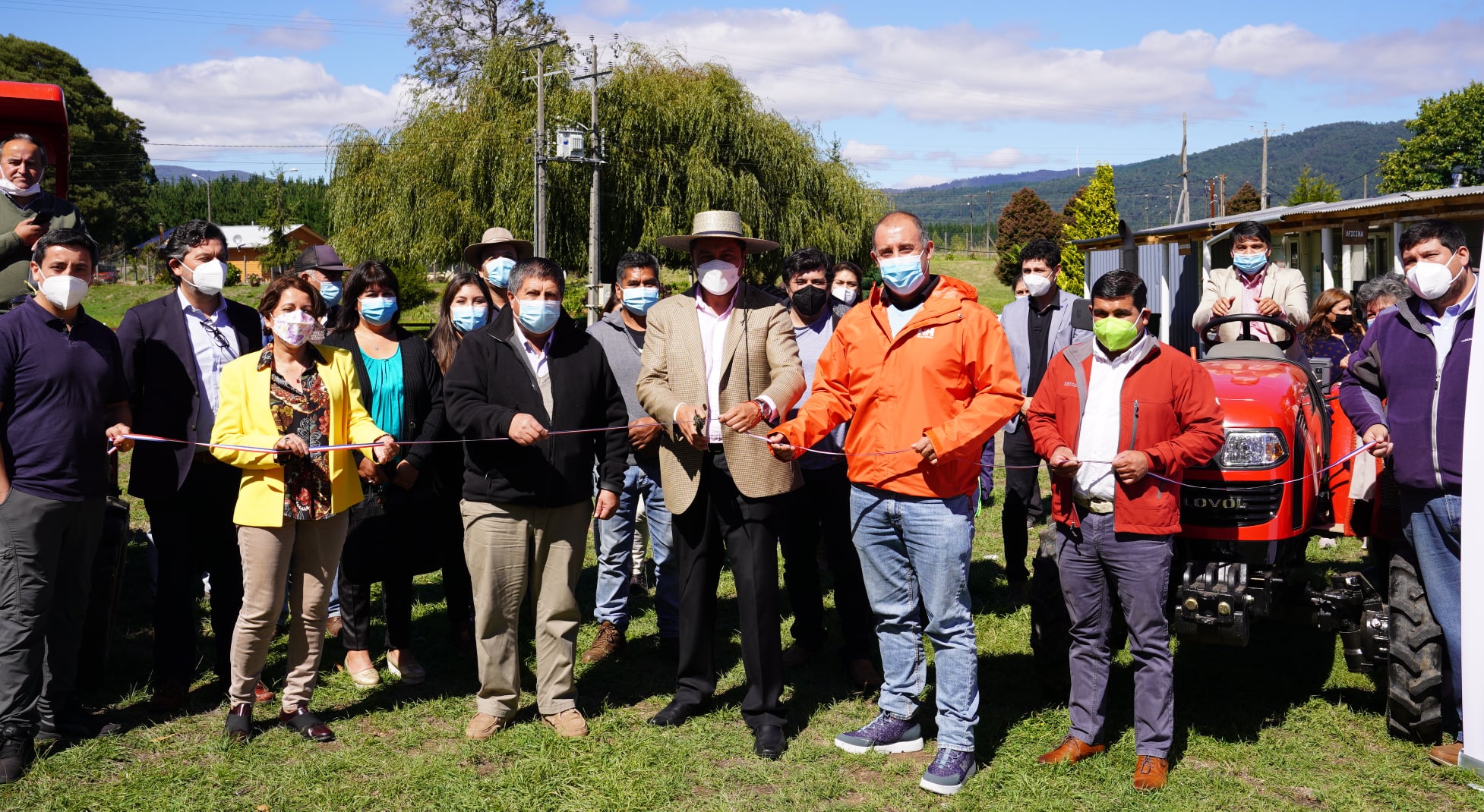 En este momento estás viendo EN PARCELA MUNICIPAL REALIZAN CEREMONIA DE FINALIZACIÓN DEL PROGRAMA “YO EMPRENDO”.