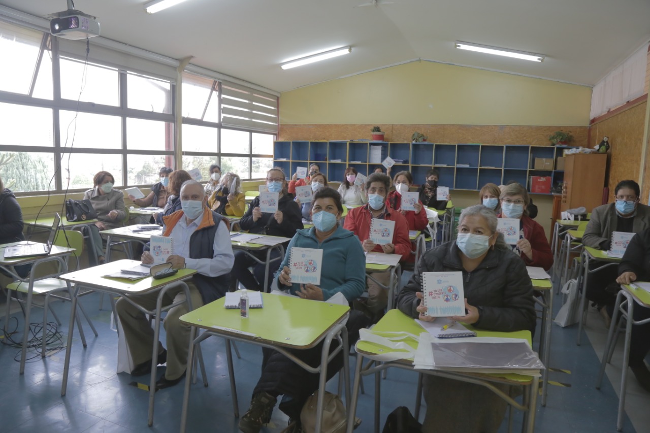 En este momento estás viendo INICIAN PRIMERA ESCUELA DE DIRIGENTESSOCIALES EN LONCOCHE.