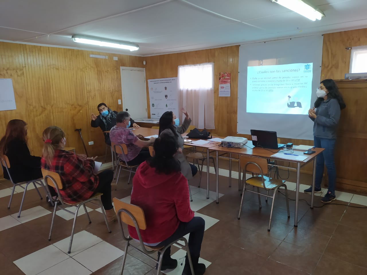 En este momento estás viendo REALIZAN CHARLA SOBRE TENENCIA RESPONSABLE DE MASCOTAS EN POBLACIÓN LOS ARAUCANOS.