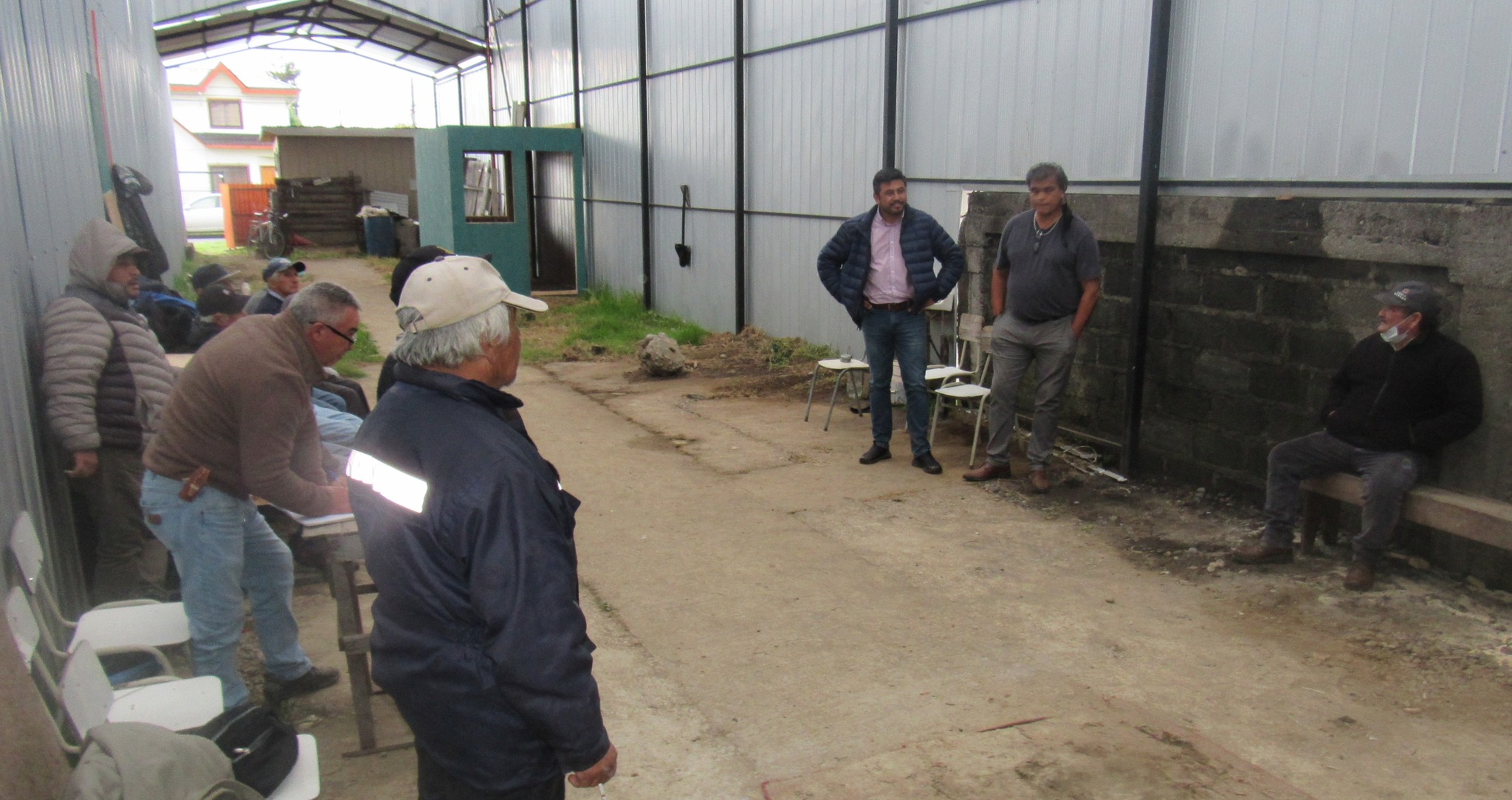 En este momento estás viendo CLUB DE RAYUELA ADULTO MAYOR NUEVO AMANECER AVANZA EN MEJORAS DE SU INFRAESTRUCTURA.