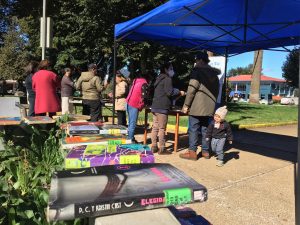 Lee más sobre el artículo COSECHA DEL LIBRO LEÍDO EN PLAZA DE ARMAS.