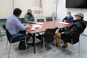 Lee más sobre el artículo ALCALDE SE REÚNE CON DIRIGENTES DEL APR DE HUAQUI PARA ABORDAR IMPORTANTES MEJORAS.