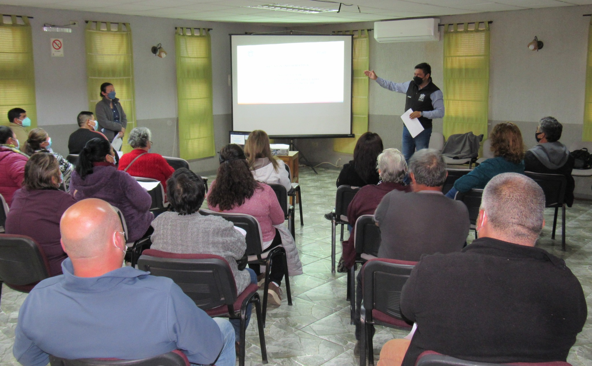 En este momento estás viendo REALIZAN REUNIÓN INFORMATIVA POR RED DE ALCANTARILLADO DE CHESQUE.