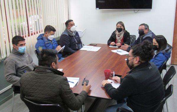 En este momento estás viendo COMITÉ DE EMERGENCIA SE REÚNE PARA COORDINAR ACCIONES POR EL FRENTE DE MAL TIEMPO.