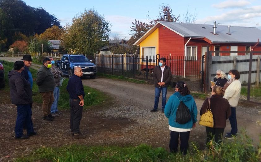 En este momento estás viendo VECINOS DE SECTOR ENTRE LÍNEAS EXPONEN PROBLEMA DE ALCANTARILLADO