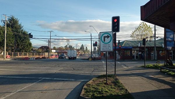 Lee más sobre el artículo INSTALAN NUEVA SEÑALÉTICA VIAL.