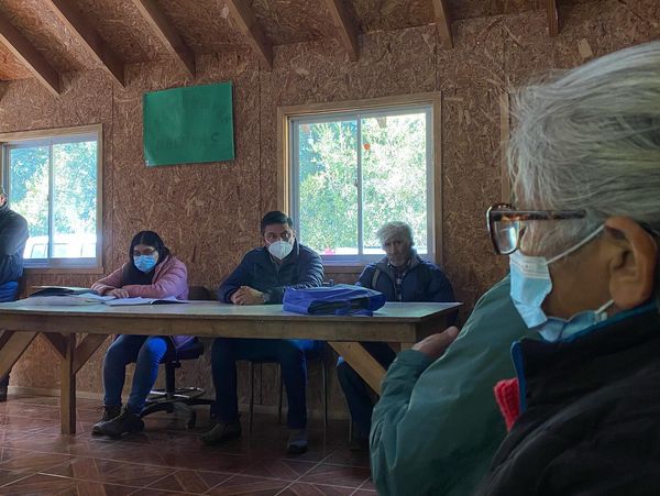 En este momento estás viendo ALCALDE SE REUNE CON VECINOS DE LA LOCALIDAD DE MUQUEN.