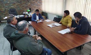 Lee más sobre el artículo COMITÉ ASFALTO AFQUINTUE – LASTARRIA SE REÚNE CON EL ALCALDE ALEXIS PINEDA RUIZ.