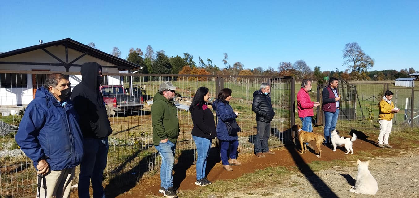 Lee más sobre el artículo VECINOS DE LOMAS DE HUISCAPI REALIZAN PETICIONES EN MATERIA DE CONECTIVIDAD.