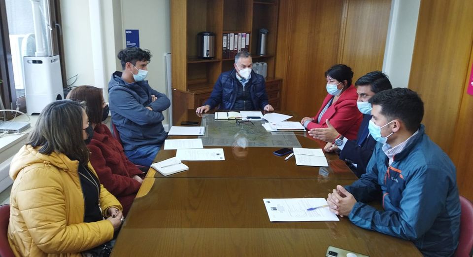 Lee más sobre el artículo VECINOS DE AFQUINTUE EXPONEN PROBLEMAS CIUDADANOS A SEREMI DEL MOP.