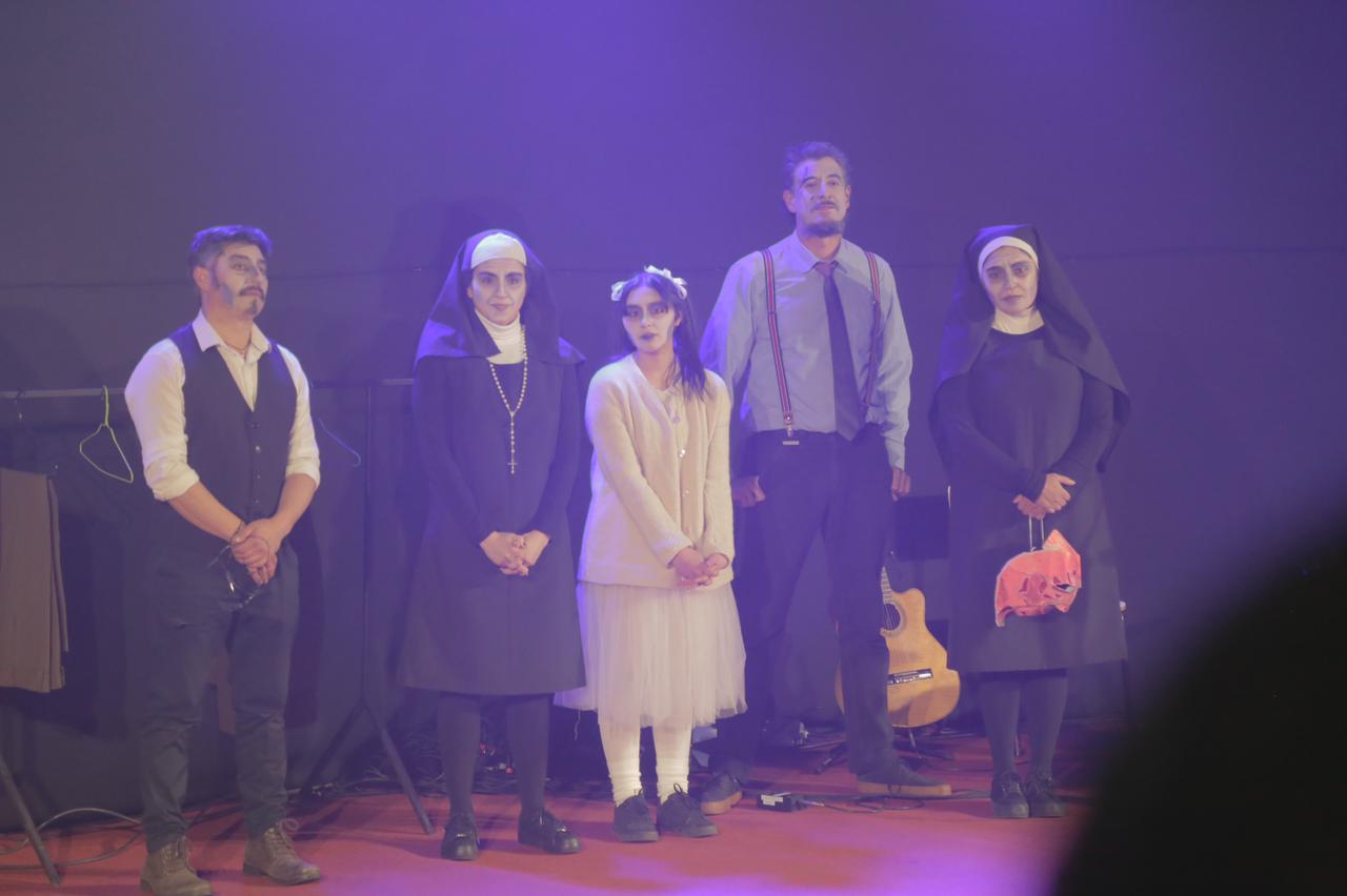 En este momento estás viendo LA PATA ROJA FUE PRESENTADA AL PÚBLICO LONCOCHENSE.