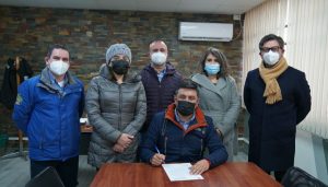 Lee más sobre el artículo ADJUDICAN CONTRATO PARA DISEÑO E INSTALACIÓN DE SSR ELOCOYAN – LA COLONIA.