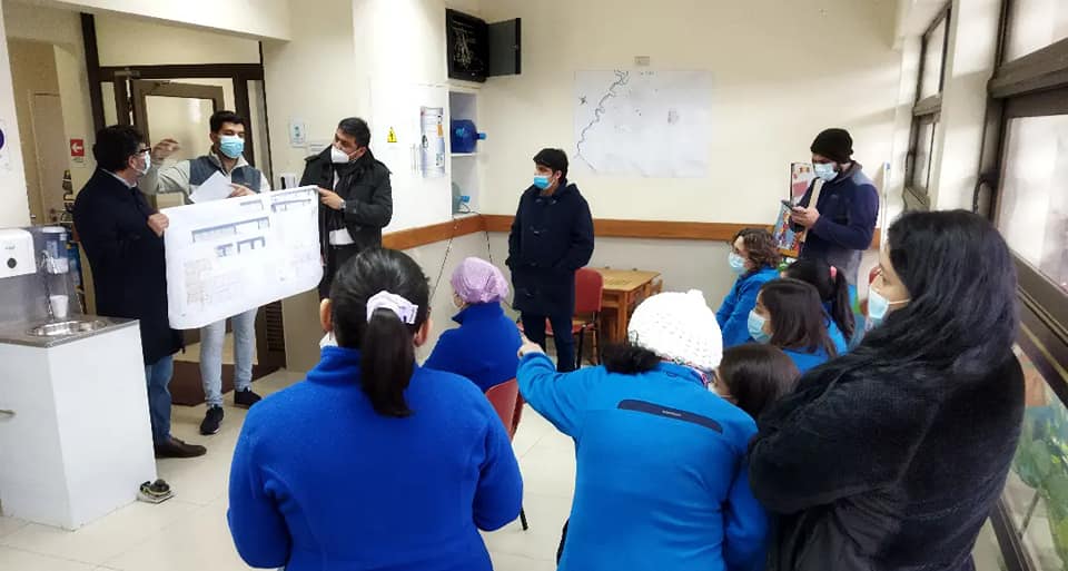 Lee más sobre el artículo EXPONEN A VECINOS PROYECTO DE MEJORAMIENTO Y AMPLIACIÓN PARA POSTA DE SALUD DE LA PAZ EN LONCOCHE.