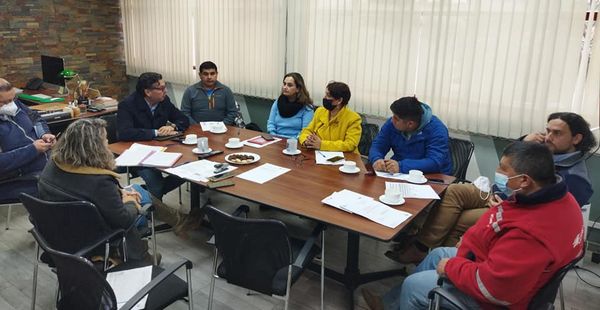 Lee más sobre el artículo CONCEJO MUNICIPAL REALIZA REUNIÓN DE TRABAJO.