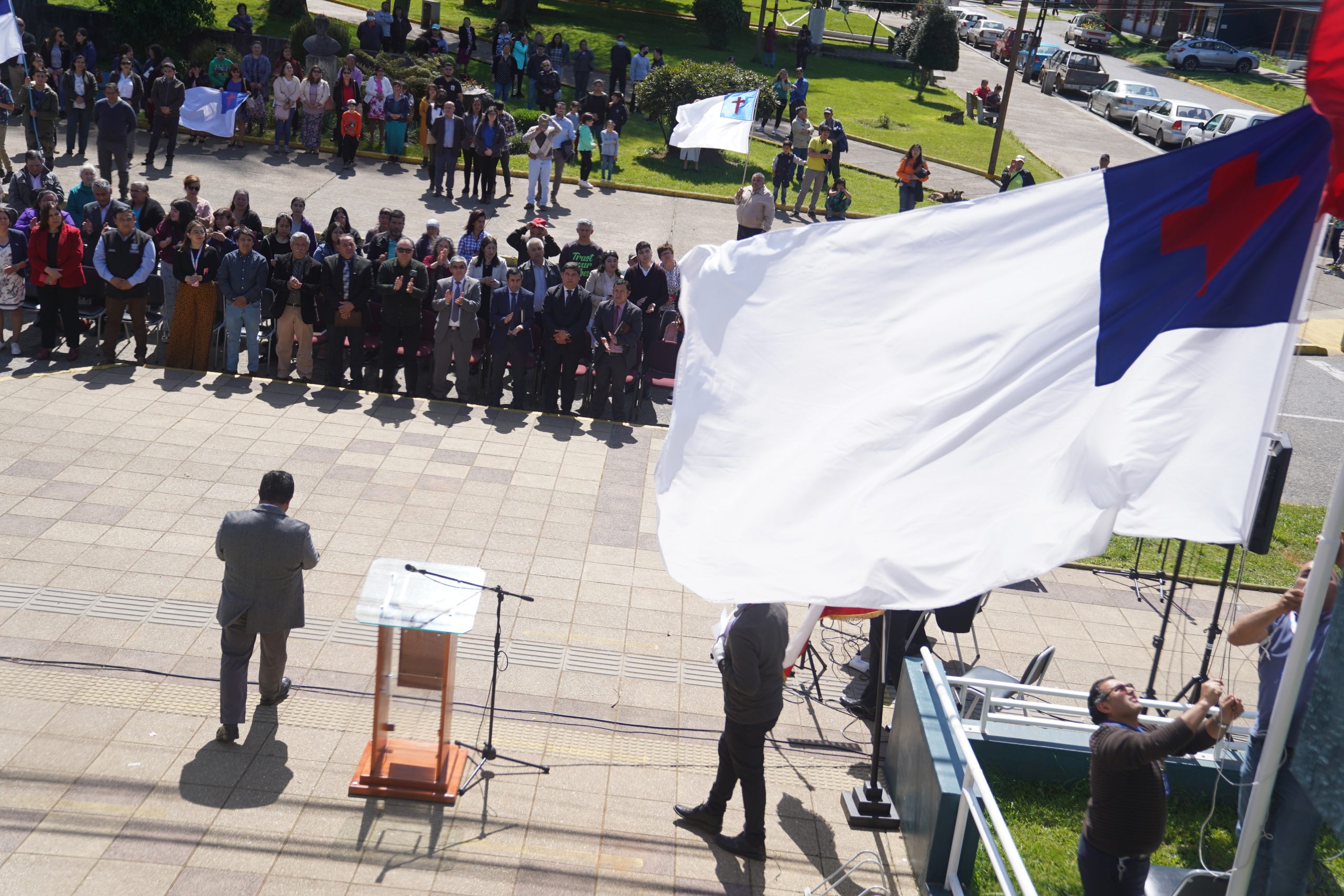 Lee más sobre el artículo MUNICIPIO DE LONCOCHE IZA BANDERA CRISTIANA EVANGÉLICA A DIAS DE SU FERIADO NACIONAL.