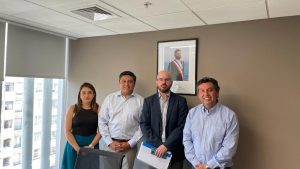 Lee más sobre el artículo ALCALDE ALEXIS PINEDA DE LONCOCHE SE REUNE CON MINISTRO GIORGIO JACKSON EN SANTIAGO.