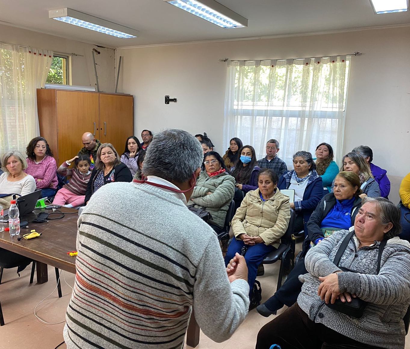 En este momento estás viendo OFICINA DE TURISMO CAPACITA A EMPRENDEDORES DEL RUBRO.