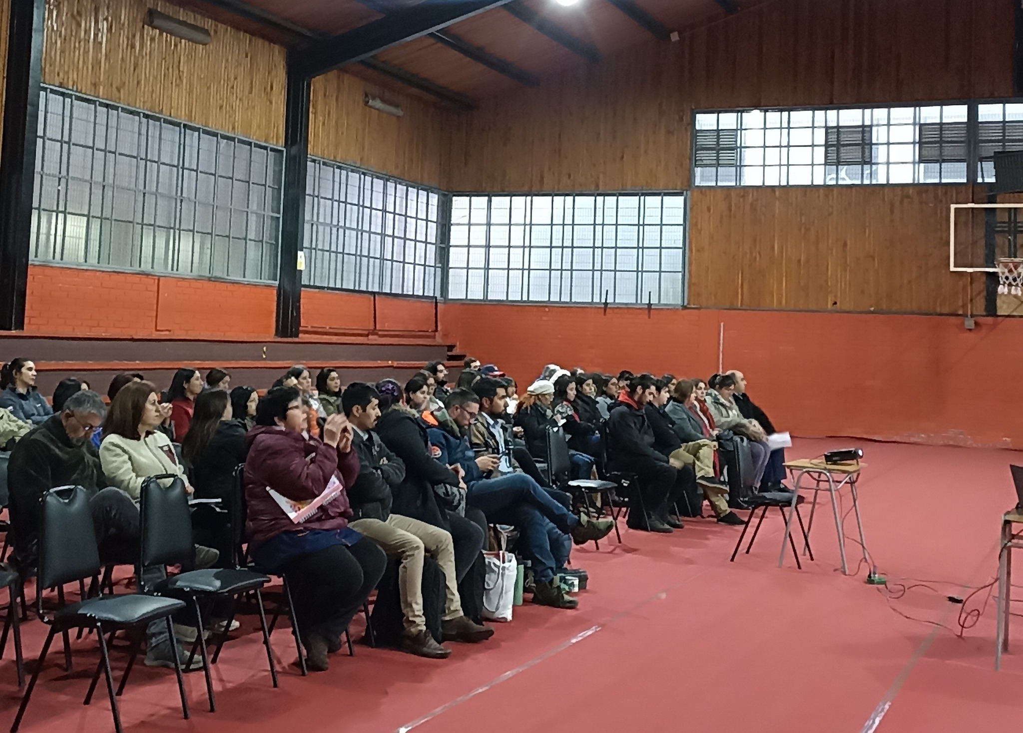 En este momento estás viendo JORNADA INFORMATIVA Y REFLEXIVA EN TEMÁTICAS DE VIOLENCIA ESCOLAR Y CIBERACOSO.