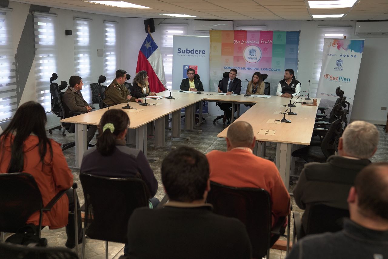 En este momento estás viendo ALCALDE DE LONCOCHE GESTIONA 300 MILLONES DE PESOS EN NUEVOS PROYECTOS COMUNALES.