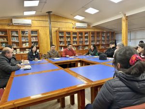Lee más sobre el artículo ALCALDE SE REÚNE CON DIRECTIVA CENTRO DE ALUMNOS DEL LICEO POLITÉCNICO BICENTENARIO ANDRÉS BELLO.