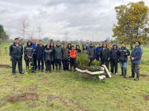 Lee más sobre el artículo MUNICIPIO Y CONAF REALIZAN PLANTACIÓN DE ESPECIES NATIVAS EN PARCELA MUNICIPAL.