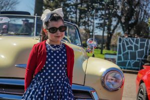 Lee más sobre el artículo LONCOCHE DA EL VAMOS A SUS 125 AÑOS CON EXHIBICIÓN DE AUTOS CLÁSICOS.