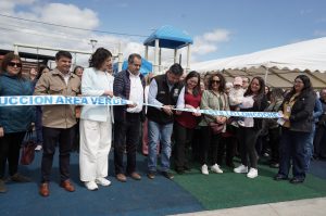 Lee más sobre el artículo INAUGURAN NUEVA PLAZA EN VILLA CERRO CASTILLO QUE SE CONVIERTE EN LA POSTAL DEL NORTE DE LONCOCHE.