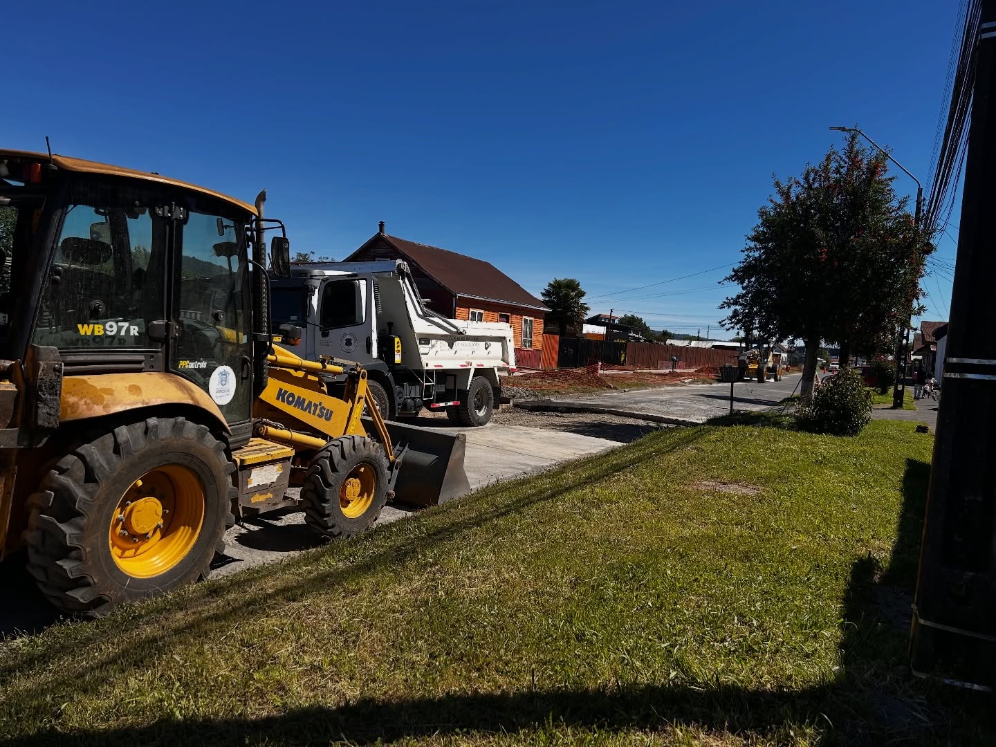 Lee más sobre el artículo AVANCES EN EL BACHEO CON FRESADO ASFÁLTICO EN LONCOCHE