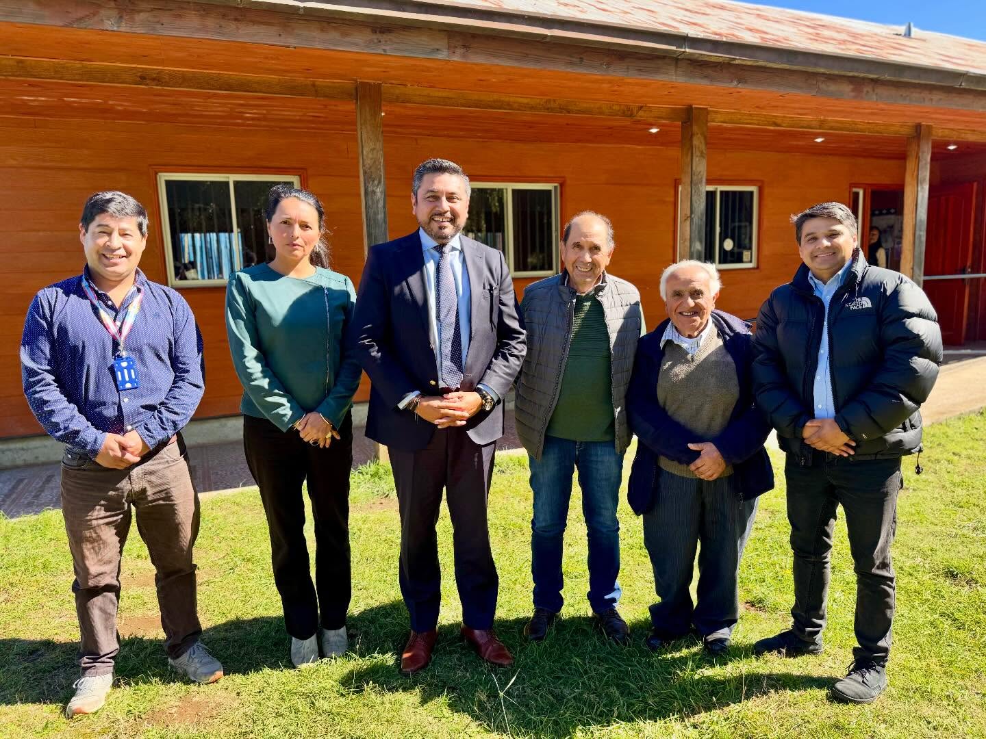 En este momento estás viendo Avanzan gestiones para el asfaltado en el sector Nancahue