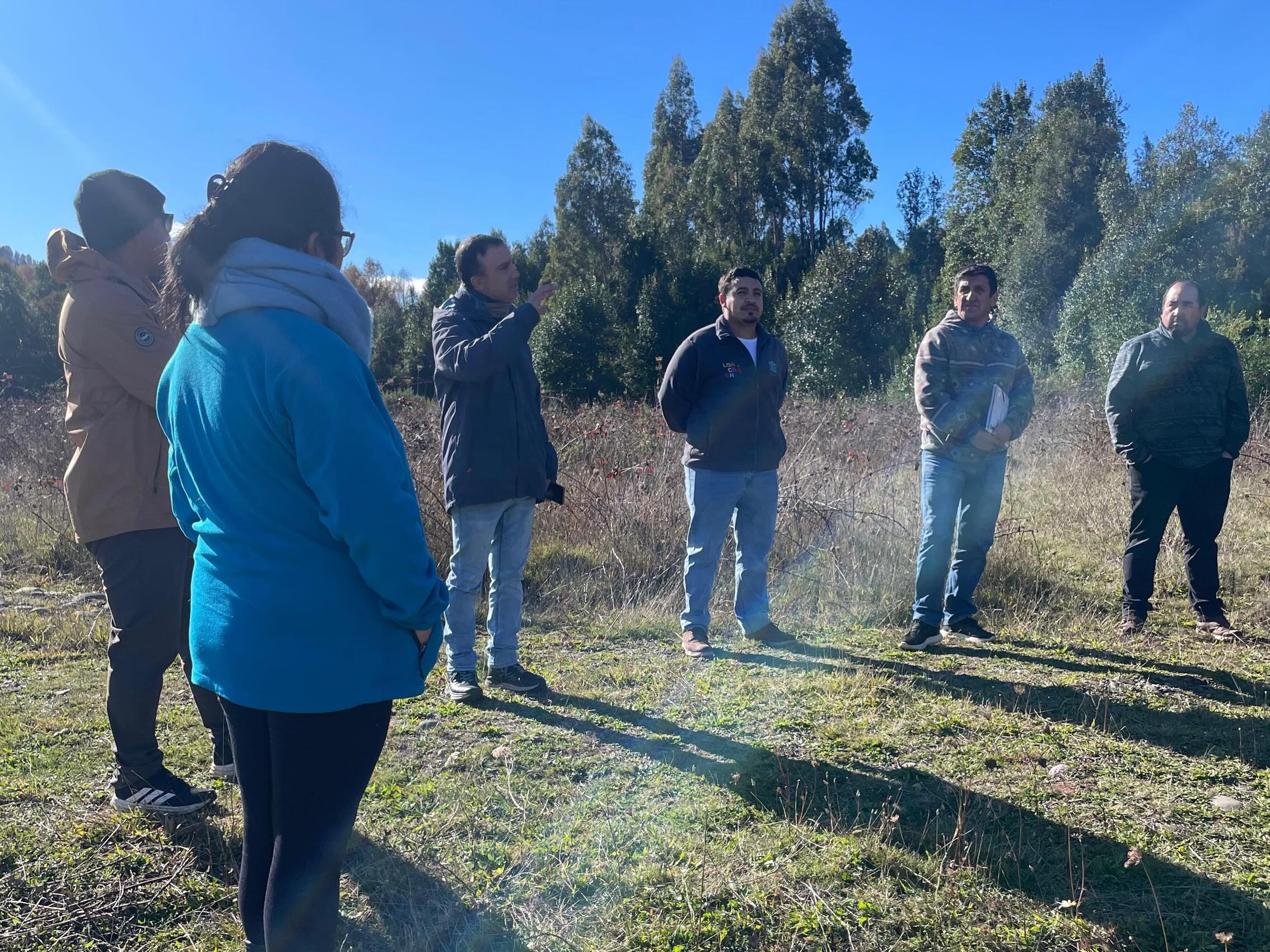En este momento estás viendo EQUIPO MUNICIPAL SE REÚNE CON COMUNIDAD INDÍGENA DE NIGUEN PARA PLANIFICACIÓN DE MUESTRA COSTUMBRISTA
