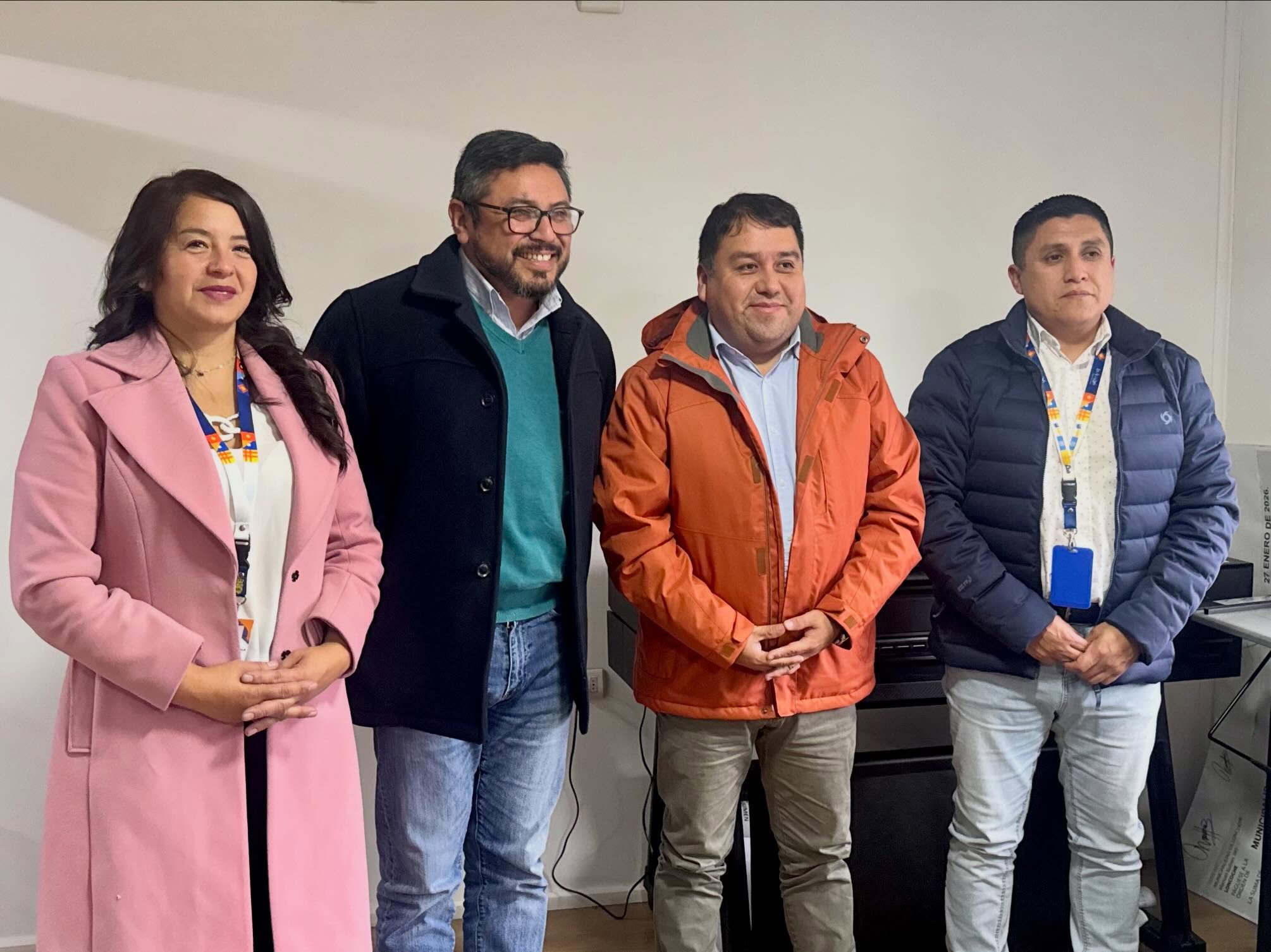 En este momento estás viendo MUNICIPALIDAD DE LOS ÁLAMOS CONOCE EXPERIENCIA DE PROYECTO DE ADOQUINES EN LA PAZ
