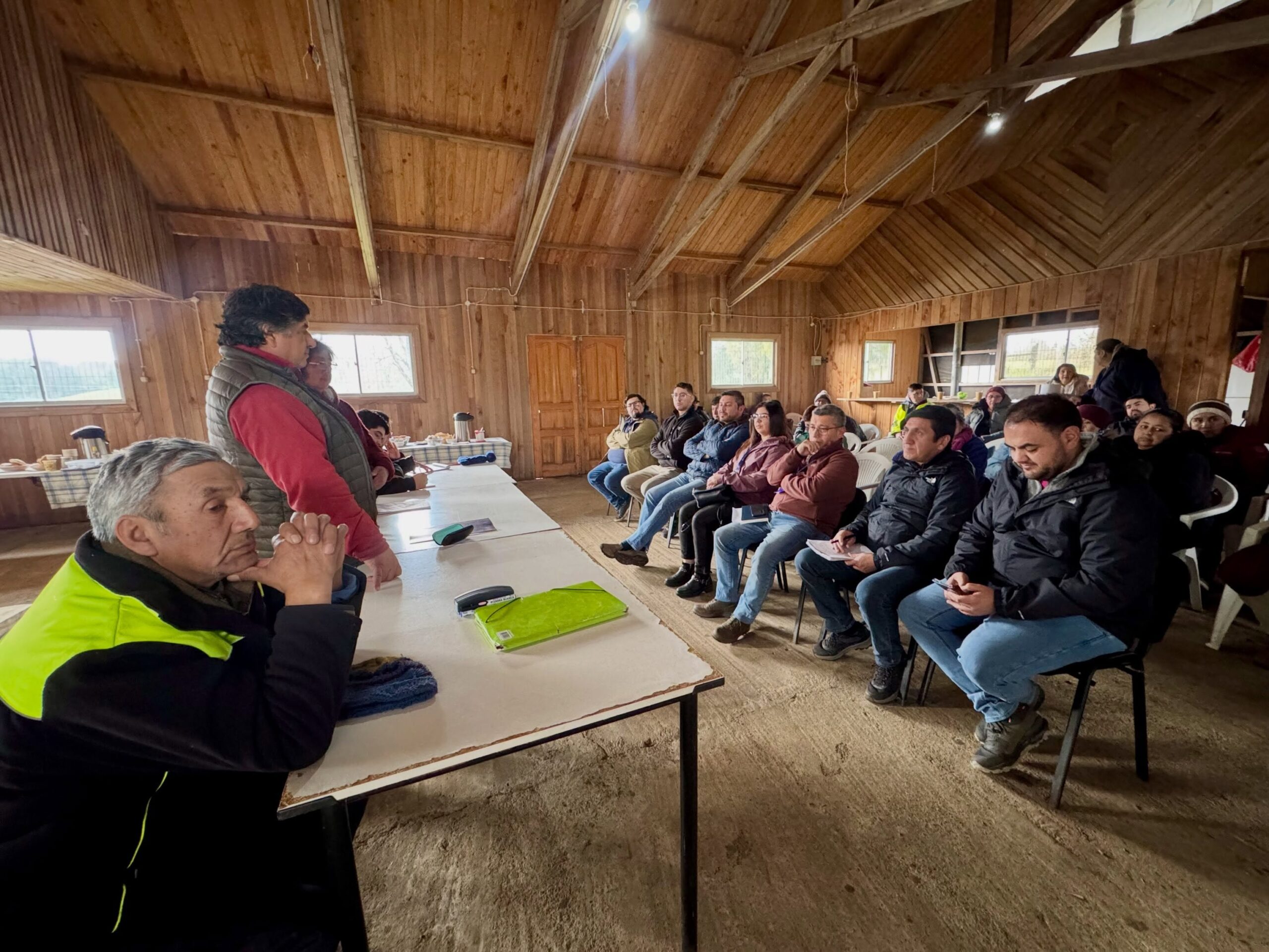 En este momento estás viendo REUNIÓN PARA AVANZAR EN GESTIONES CON LA COMUNIDAD INDÍGENA ANTONIO CAYUFILO DE LIGLELFUN