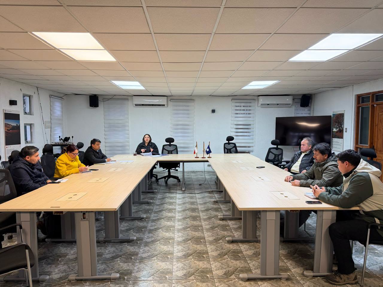Lee más sobre el artículo MUNICIPIO Y CONCEJALES ABORDAN AVANCES EN DEPORTE Y SALUD PARA LA COMUNA