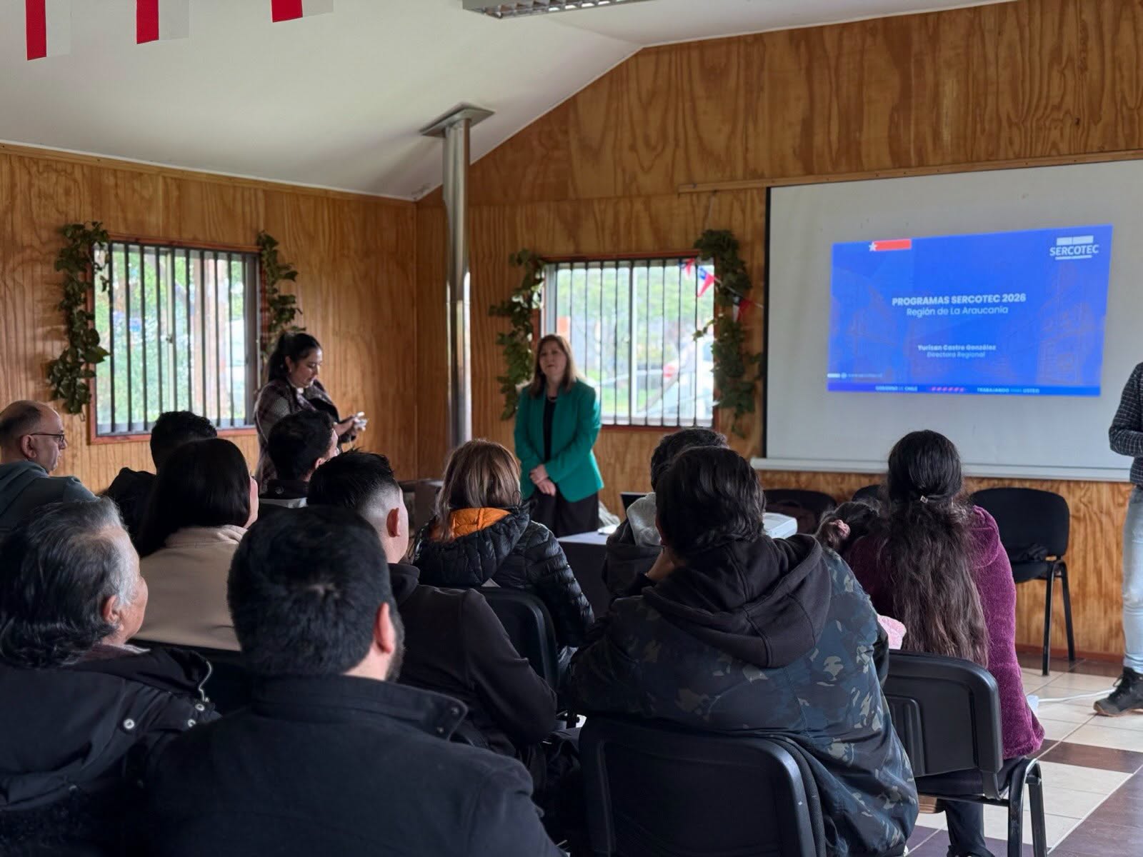 Lee más sobre el artículo EMPRENDEDORES DE HUISCAPI FORTALECEN SUS OPORTUNIDADES DE DESARROLLO JUNTO A SERCOTEC