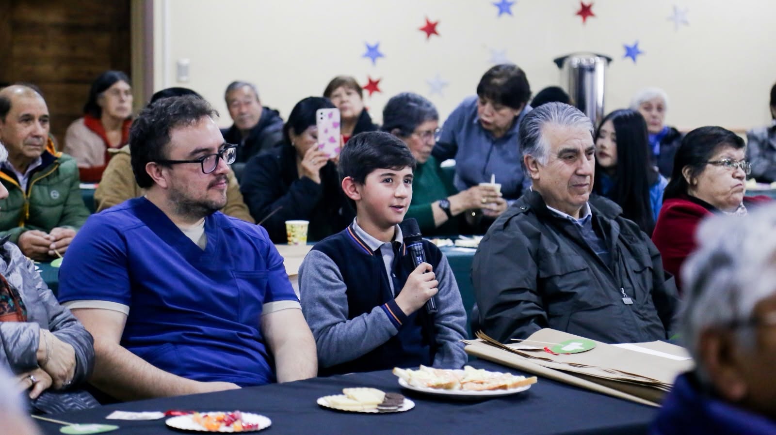 En este momento estás viendo GENERACIONES QUE CONECTAN: DERECHOS, RESPETO Y BUEN TRATO FUERON PROTAGONISTAS DE ENCUENTRO INTERGENERACIONAL EN LONCOCHE
