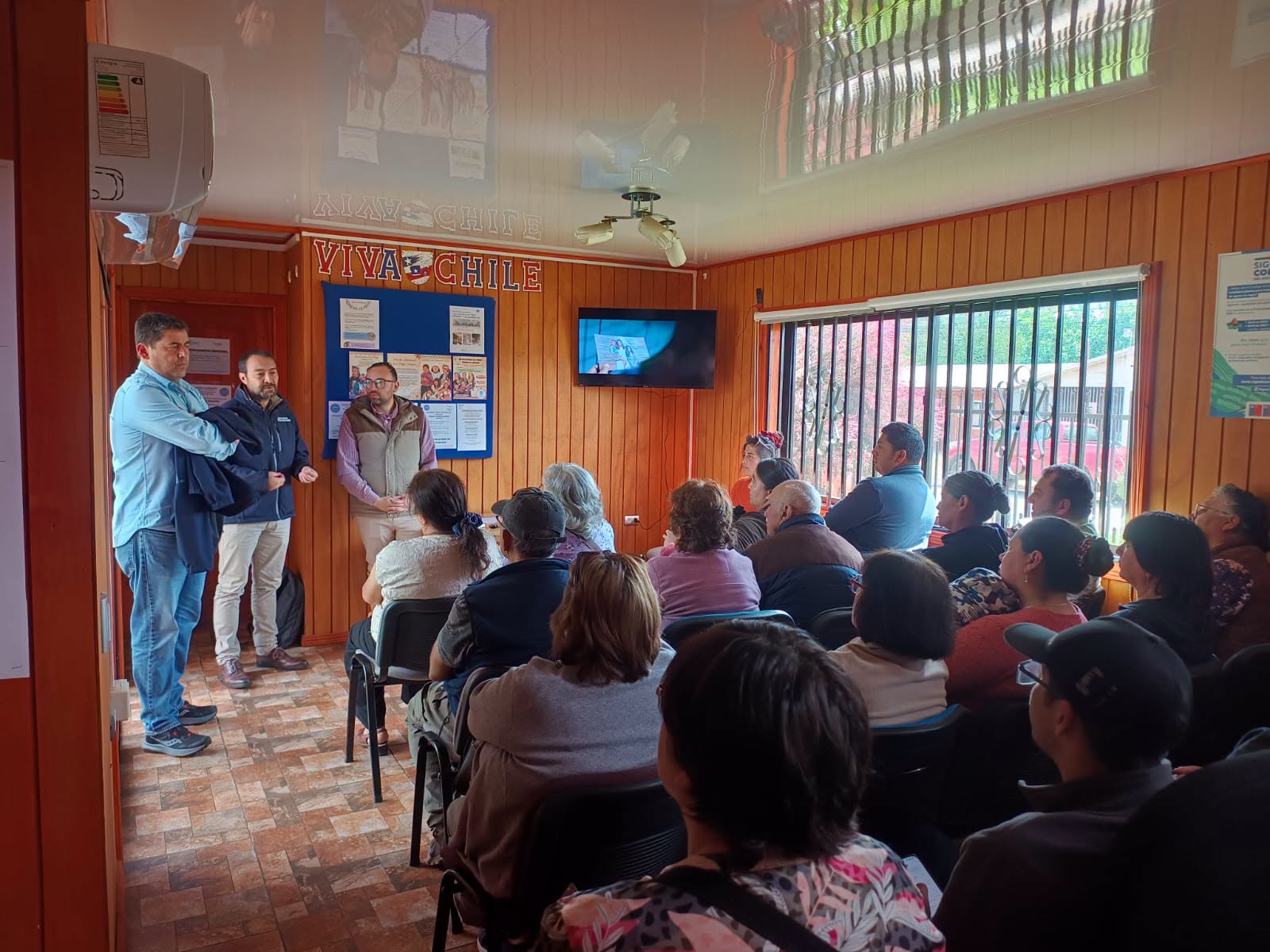 En este momento estás viendo AGRICULTORES DE LONCOCHE RECIBEN BONO DE EMERGENCIA FINANCIADO POR EL GOBIERNO REGIONAL